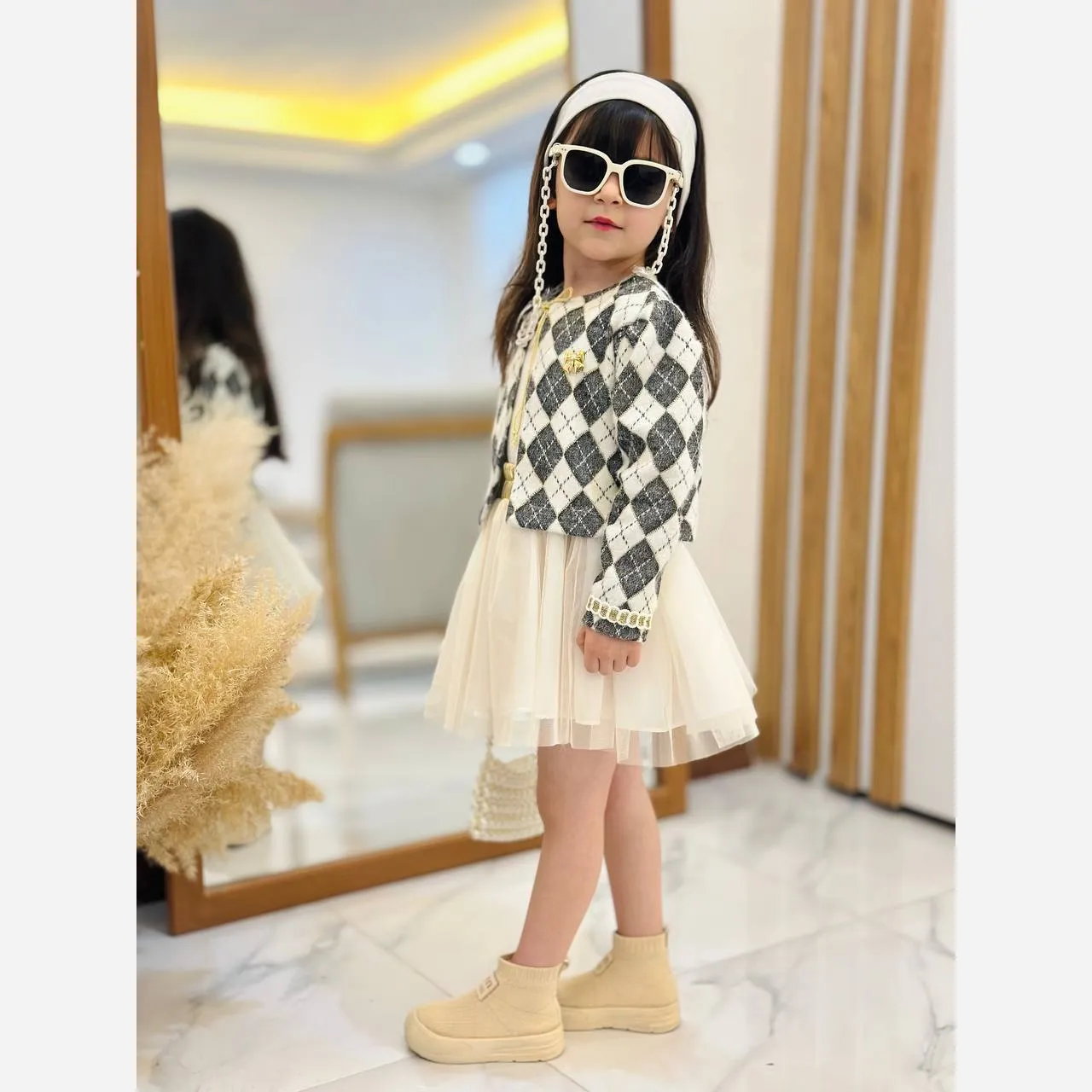 ست سه تیکه کت دامن و تاپ دخترانه لمزور شاین لمه و تور کریستال مناسب 7 تا 11 سال 4 رنگ