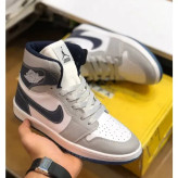کفش جردن ساقدار زنانه نایک سفید طوسی ابیکتونی چرم صنعتی